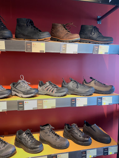 Shoe Store «Red Wing», reviews and photos, 2680 W Ridge Rd #107B, Rochester, NY 14626, USA