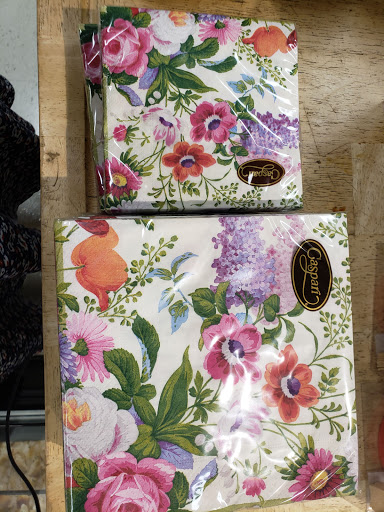 Grocery Store «Lunds & Byerlys Highland Park», reviews and photos, 2128 Ford Pkwy, St Paul, MN 55116, USA