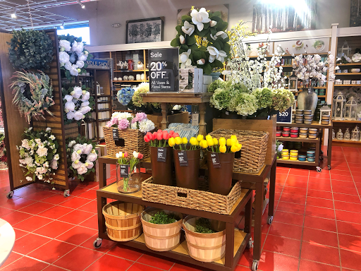 Home Goods Store «Pier 1 Imports», reviews and photos, 4443 Southmont Way, Easton, PA 18045, USA