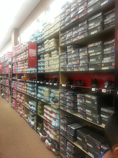 Shoe Store «Famous Footwear», reviews and photos, 1515 US-22 #42, Watchung, NJ 07069, USA