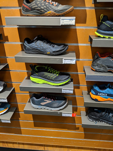 Camping Store «REI», reviews and photos, 970 W Eisenhower Pkwy, Ann Arbor, MI 48103, USA