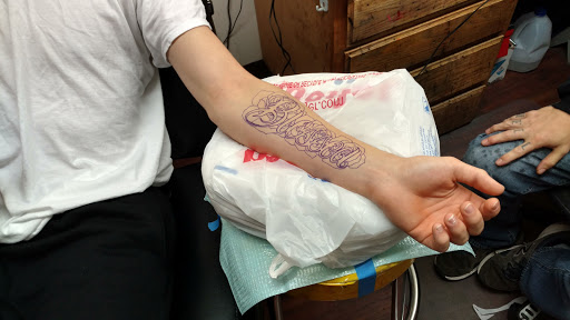 Tattoo Shop «American Graffiti Tattoos», reviews and photos, 630 W Grand River Ave, Brighton, MI 48116, USA