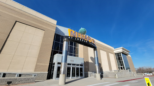Event Venue «Megaplex Theatres at Jordan Commons», reviews and photos, 9335 State St, Sandy, UT 84070, USA