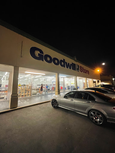 Thrift Store «Goodwill», reviews and photos, 3282 N State Rd 7, Lauderdale Lakes, FL 33309, USA