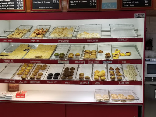 Donut Shop «Top Donut», reviews and photos, 700 Aiken St, Lowell, MA 01850, USA