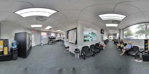 Car Dealer «Bayside Chrysler Jeep Dodge», reviews and photos, 21219 Northern Blvd, Bayside, NY 11361, USA