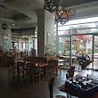 Le'ila Cafe & Restaurant