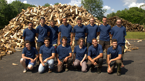 Magasin de bois de chauffage SAUVARIE ENVIRONNEMENT Chapdes-Beaufort