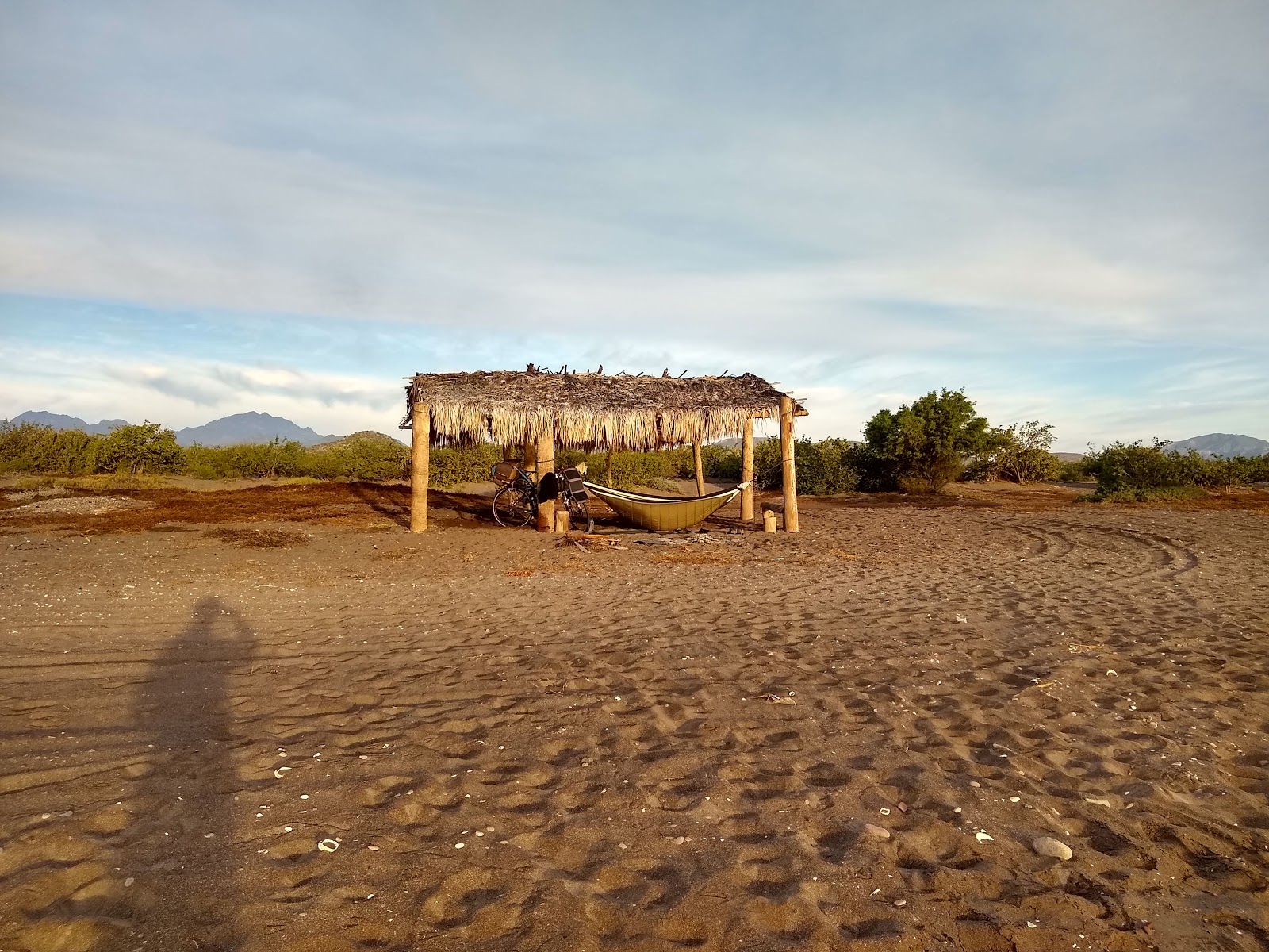 Foto de Playa Salinita con recta y larga