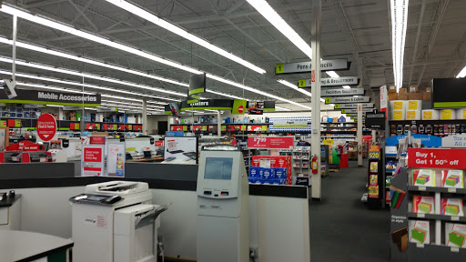 Office Supply Store «Staples», reviews and photos, 6272 Saginaw Rd, Grand Blanc, MI 48439, USA