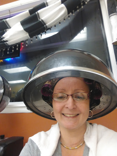 Beauty Salon «Divas II Hair Studios», reviews and photos, 2035 Milford Rd, East Stroudsburg, PA 18301, USA