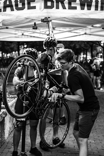 Bicycle Store «Paradise Garage», reviews and photos, 921 N High St, Columbus, OH 43201, USA