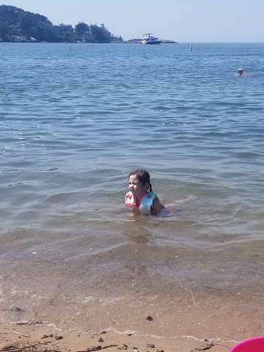 Park «Parker Memorial Park», reviews and photos, Harbor St, Branford, CT 06405, USA