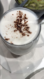 Photo n°42 de DS Café Victor Hugo à Paris ()