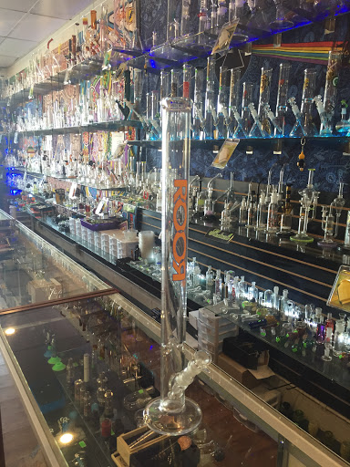 Tobacco Shop «Smoke Shop Guys», reviews and photos, 4843 Dempster St, Skokie, IL 60077, USA