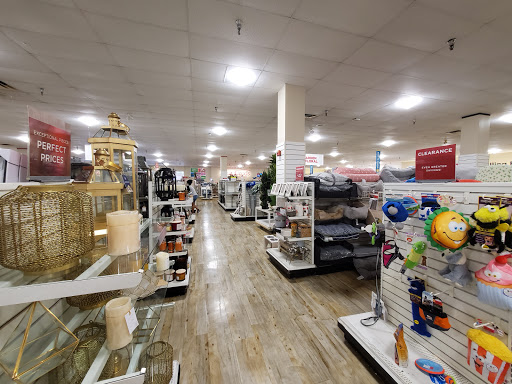 Department Store «HomeGoods», reviews and photos, 8108 Abercorn St #200, Savannah, GA 31406, USA