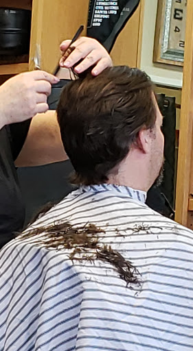 Barber Shop «Hwy 30 Barbers», reviews and photos, 51577 Columbia River Hwy, Scappoose, OR 97056, USA