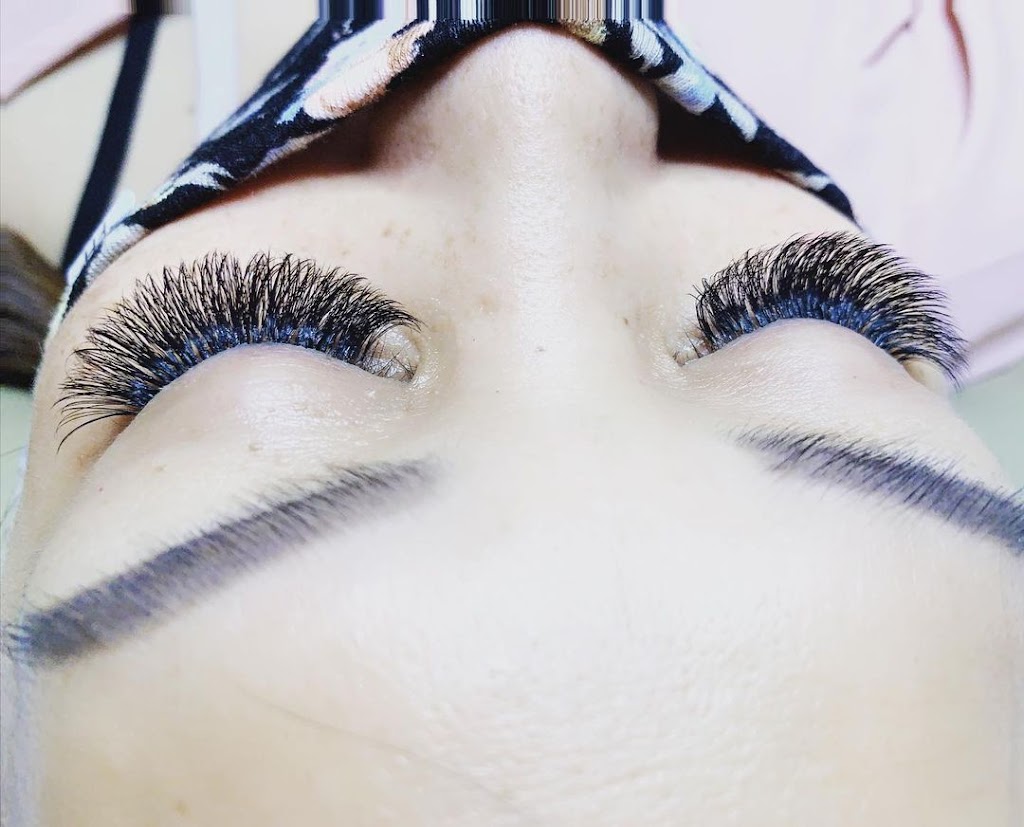 The Lash loft 96706