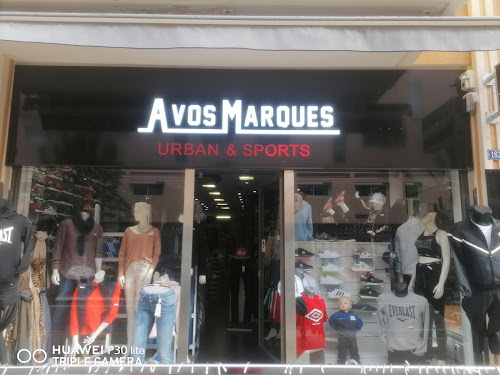 Magasin de vêtements À vos marques Le Lavandou