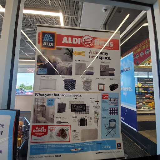 Supermarket «ALDI», reviews and photos, 3586 Steelyard Dr, Cleveland, OH 44109, USA