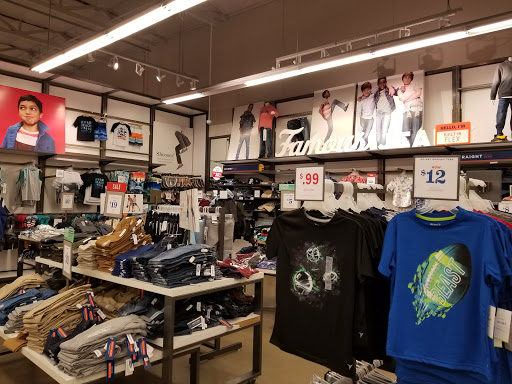 Clothing Store «Old Navy», reviews and photos, 3581 N Freeway Blvd, Sacramento, CA 95834, USA