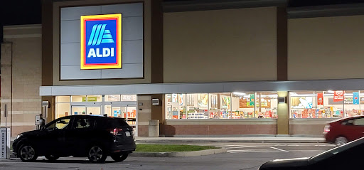 ALDI, 250 Westminster Dr, Carlisle, PA 17013, USA, 