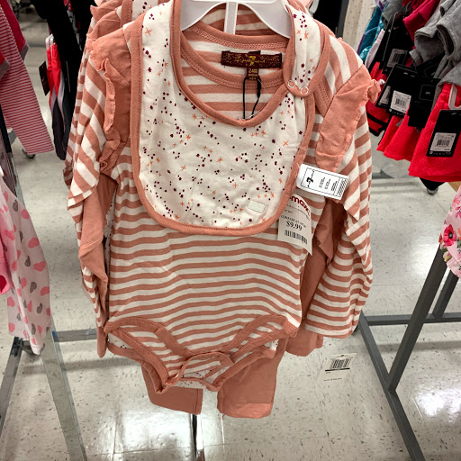 Department Store «T.J. Maxx & HomeGoods», reviews and photos, 105 Middlesex Ave, Somerville, MA 02145, USA