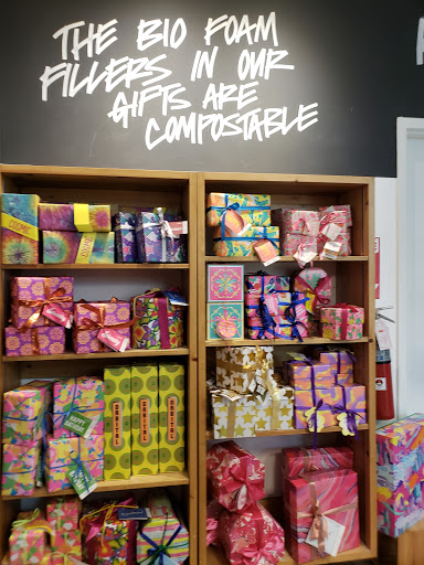 Cosmetics Store «Lush», reviews and photos, 4200 Conroy Rd, Orlando, FL 32839, USA