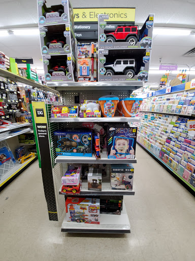 Discount Store «Dollar General», reviews and photos, 37 NJ-35, Eatontown, NJ 07724, USA