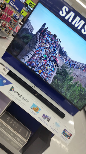 Discount Store «Walmart», reviews and photos, 1460 Golf Rd, Rolling Meadows, IL 60008, USA