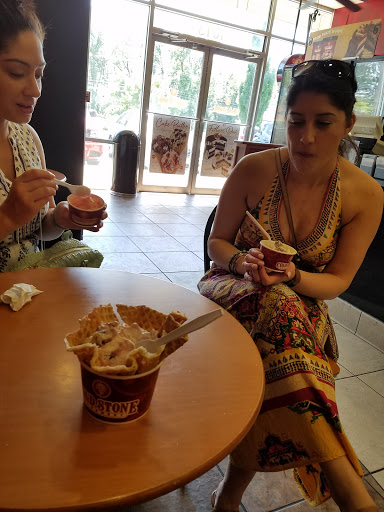 Ice Cream Shop «Cold Stone Creamery», reviews and photos, 4013 Welsh Rd, Willow Grove, PA 19090, USA