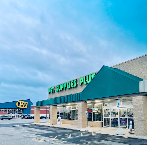 Pet Supply Store «Pet Supplies Plus», reviews and photos, 4920 Wilson Ave SW Suite 100, Grandville, MI 49418, USA