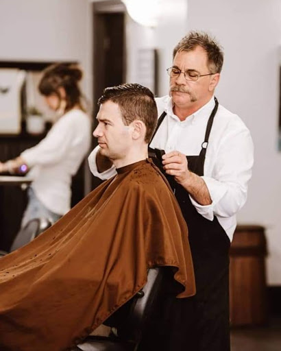 Beauty Salon «Christopher Marcus Salon», reviews and photos, 2729 Erie Ave, Cincinnati, OH 45208, USA