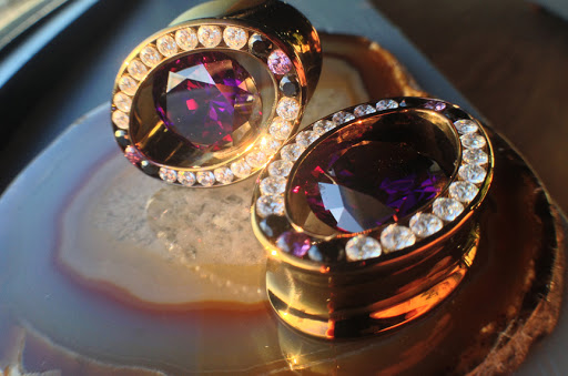 Tattoo Shop «Wingnut Tattoo & Piercing Studio», reviews and photos, 2022 N Ferry St #1201, Anoka, MN 55303, USA