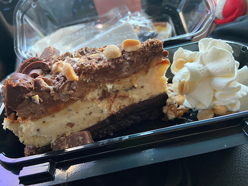 Restaurant «The Cheesecake Factory», reviews and photos, 2612 Sawgrass Mills Cir, Sunrise, FL 33323, USA