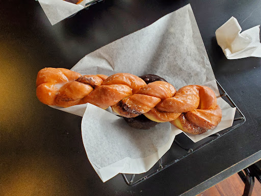 Donut Shop «Legendary Doughnuts», reviews and photos, 2602 6th Ave, Tacoma, WA 98406, USA