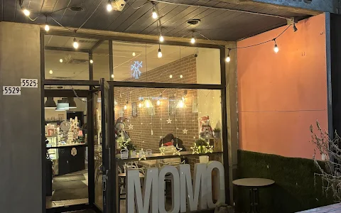 Dessert Cafe MOMO image