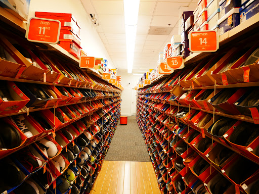 Payless ShoeSource, 11796 Lee Jackson Memorial Hwy, Fairfax, VA 22033, USA, 
