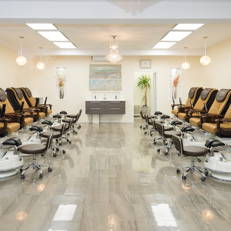 Ana's Nail Boutique & Spa (BLOOR)