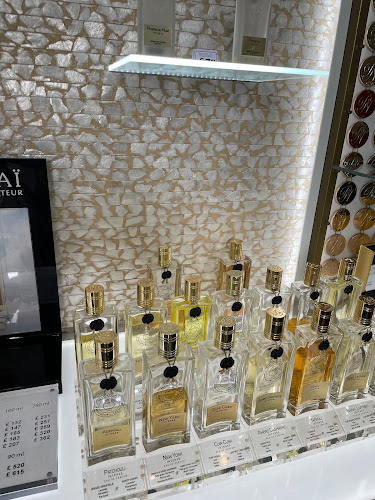 Reviews of Parfums De Nicolai in London - Cosmetics store