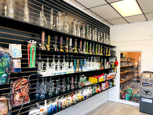 Liquor Store «Black Rock Wine & Spirits», reviews and photos, 21 Waterbury Rd, Thomaston, CT 06787, USA