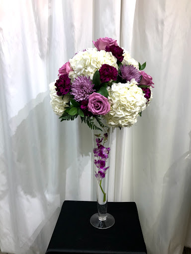 Florist «Ultima Florals», reviews and photos, 81-02 37th Ave, Jackson Heights, NY 11372, USA