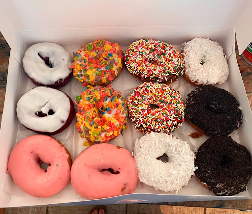 Donut Shop «Flip Flops Donut Shop», reviews and photos, 129 Bogue Inlet Dr, Emerald Isle, NC 28594, USA