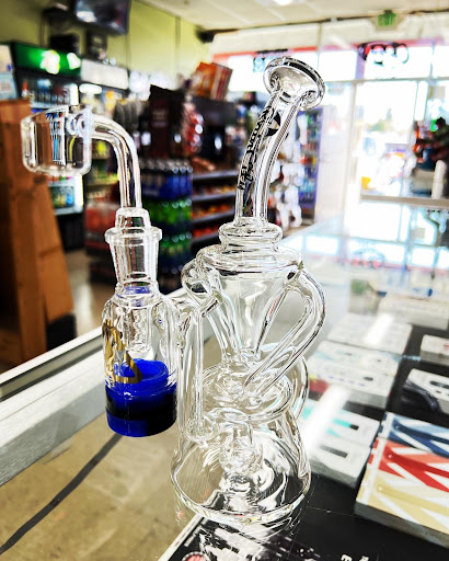 Tobacco Shop «Beverage & Smoke Shop», reviews and photos, 2140 SW 336th St, Federal Way, WA 98023, USA