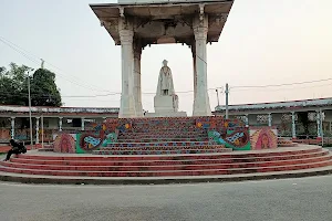 Statue Of Darbhanga Maharaja image