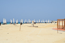 Foto von Emirates Heights Beach und die siedlung
