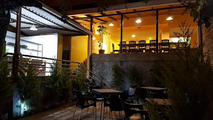 Sabatino,s Garden Restaurant - R. Aguilar, Cuenca 010208, Ecuador