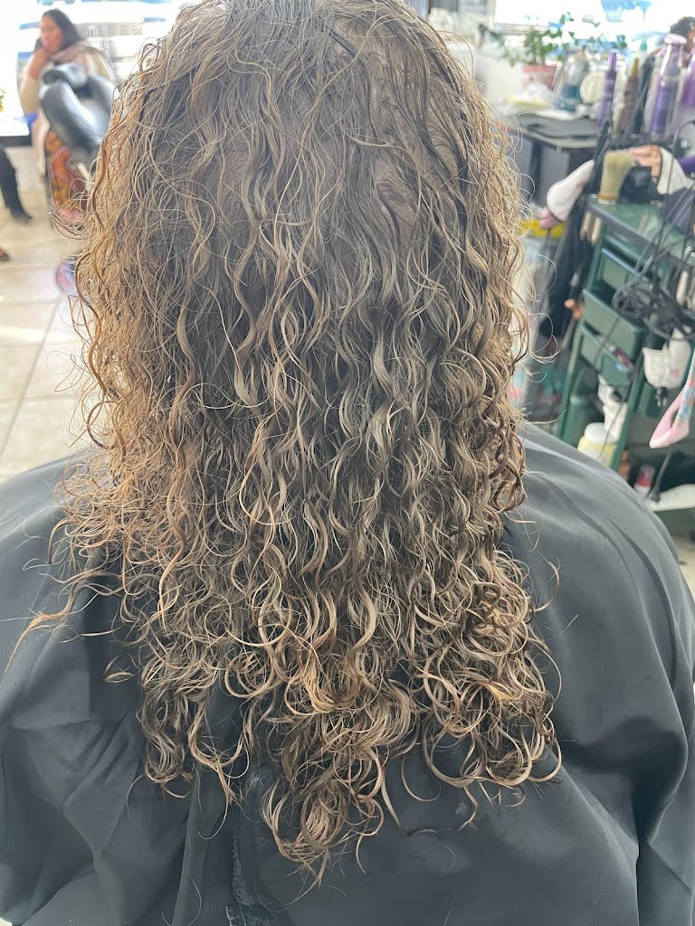 Charming Salon & Eyebrow Threading 37814