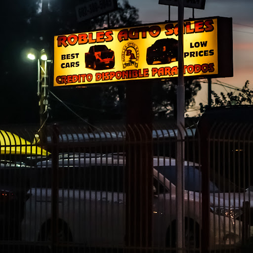 Robles Auto Sales, 1441 E Van Buren St, Phoenix, AZ 85006, USA, 