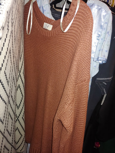 Thrift Store «Buckeye Goodwill Retail Store & Donation Center», reviews and photos